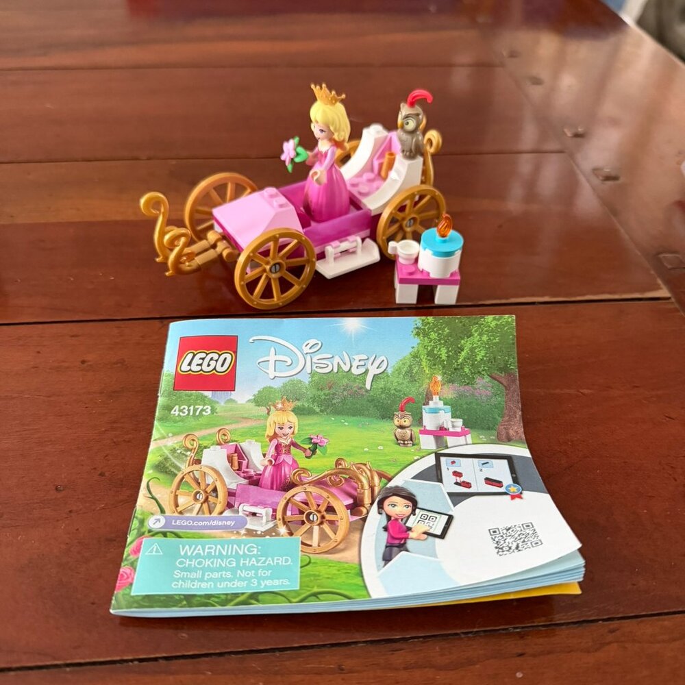Lego #43173 Aurora's Royal Carriage